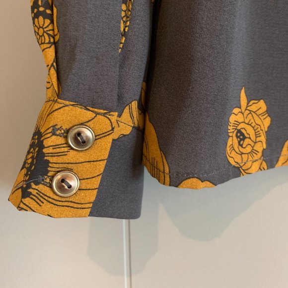 Everly Long Sleeve, Button-Up Printed Shirt - Picture 4 of 5